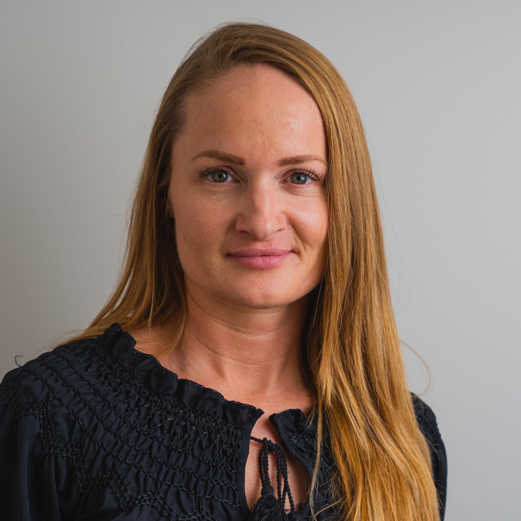 Meagon Weeks Headshot